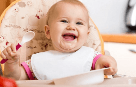 9 Aylık Bebek Gelişimi: Uyku, Beslenme, Fiziksel ve Sosyal Gelişimi Nasıl Olur?