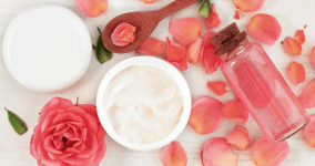 Gül Suyu Nasıl Kullanılır? Gül Suyunun Cilde Faydaları Nelerdir?