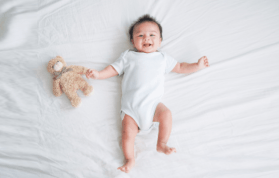 Bebeklerin Uyku Düzeni Nasıl Olmalı? Günde Kaç Saat Uyumalı?